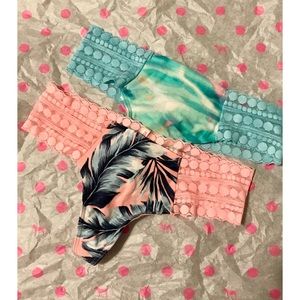 NWT Two Pink Lace-Trimmed Thongs, XS